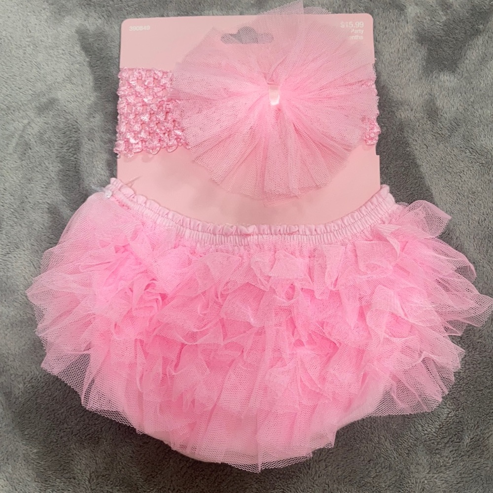 Pink ruffle photo props for baby